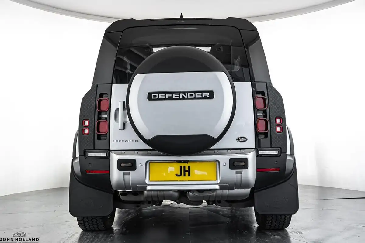 2021-land-rover-90-defender-30-d250-hse-big-7