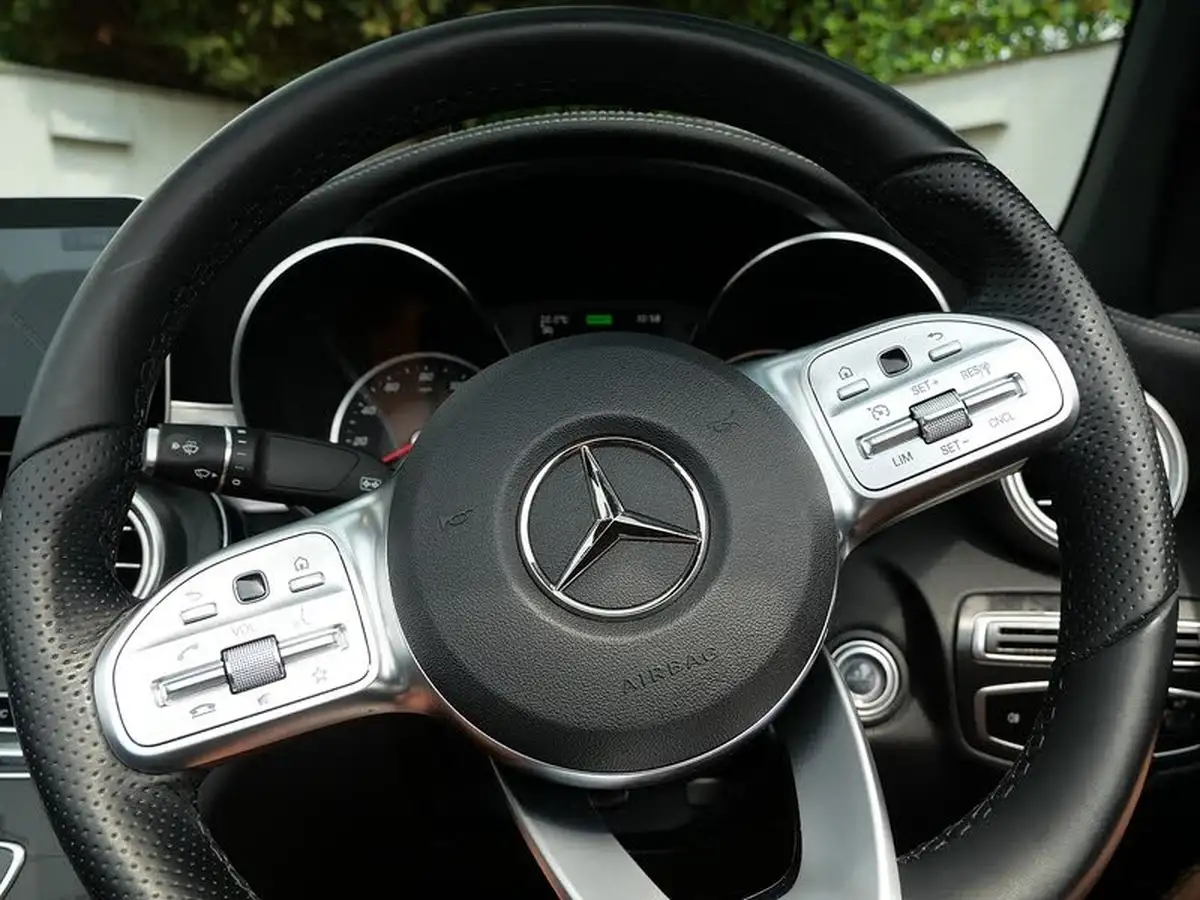 2021-mercedes-benz-c-class-15-c200-amg-line-edition-eq-boost-cabriolet-2d-big-24