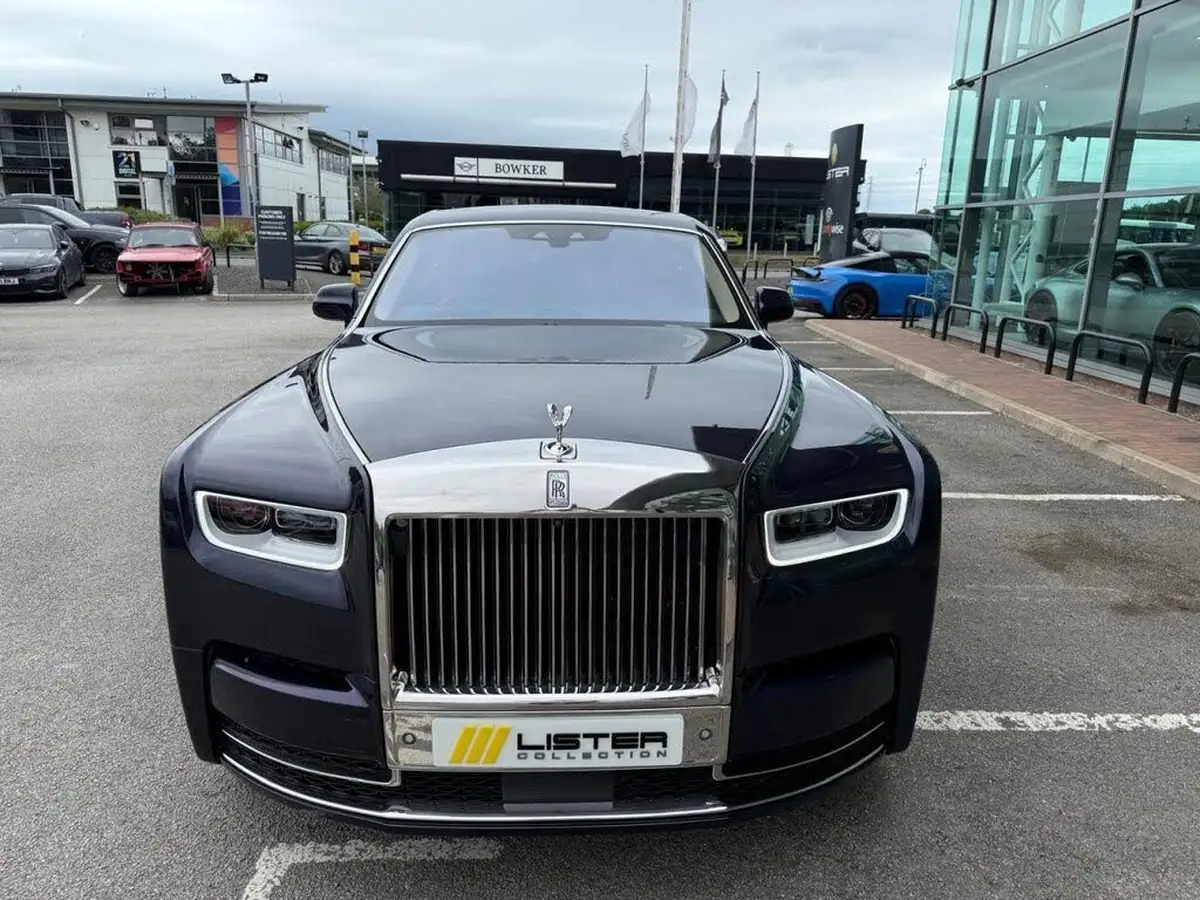 2018-rolls-royce-phantom-67-big-3