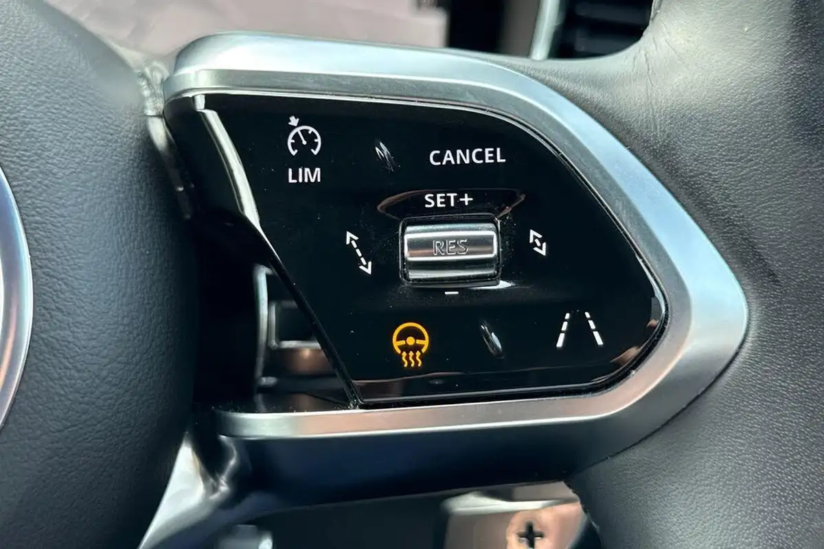 2023-jaguar-f-pace-30-d300-r-dynamic-hse-black-big-26
