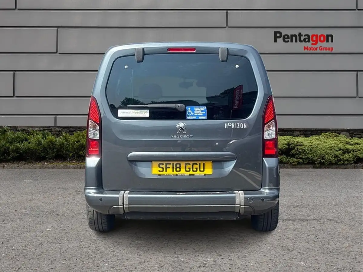 2018-peugeot-partner-big-15