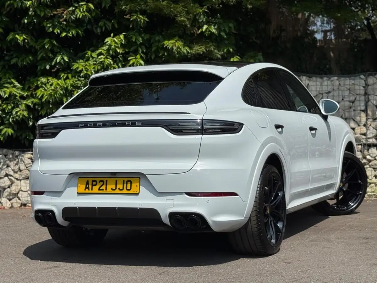 2021-porsche-cayenne-30-v6-coupe-big-6