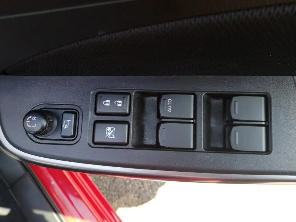 2022-suzuki-swift-12-dualjet-sz5-big-9