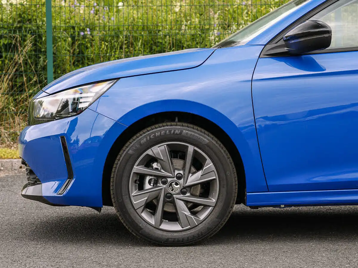 2024-vauxhall-corsa-12i-design-big-18