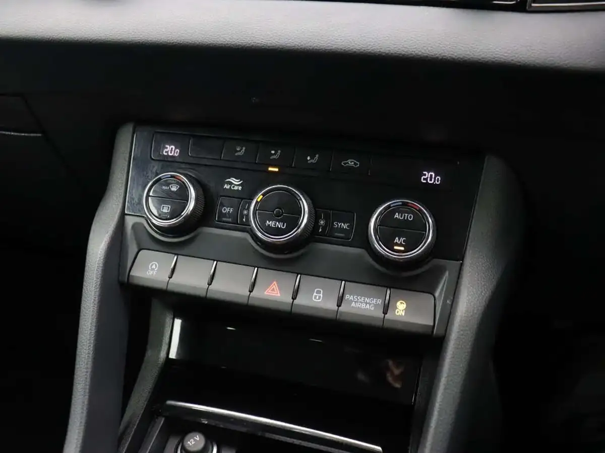 2022-skoda-karoq-10-tsi-se-big-29