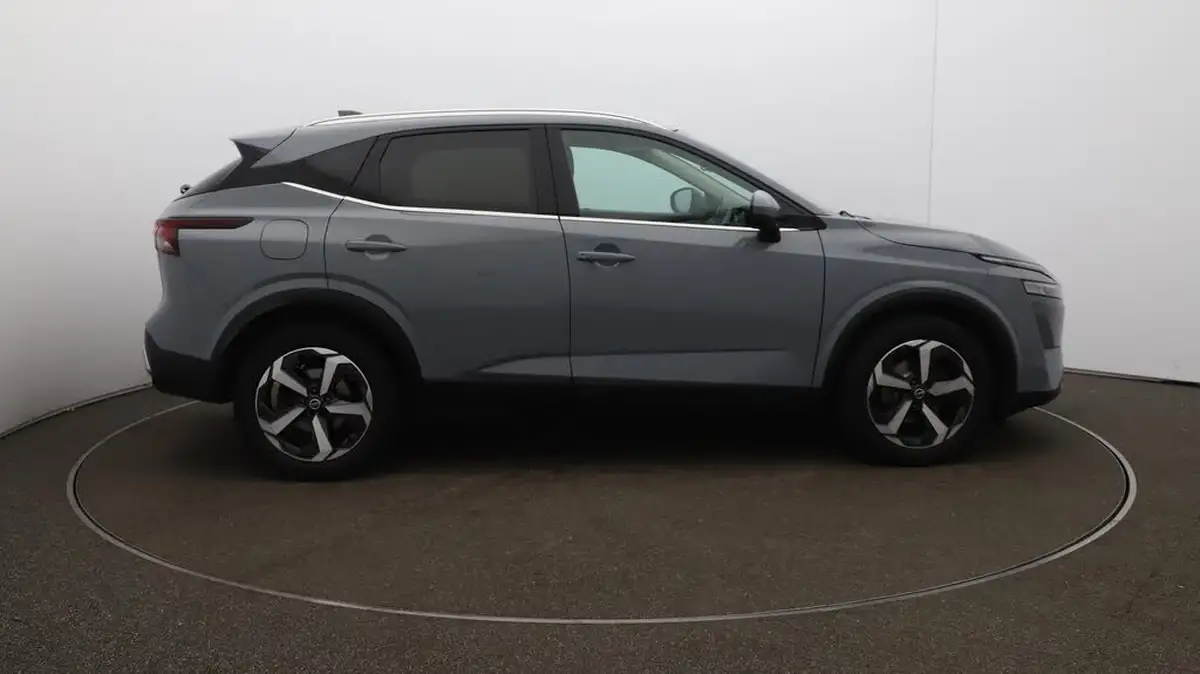 2021-nissan-qashqai-13-dig-t-premiere-edition-140ps-big-39