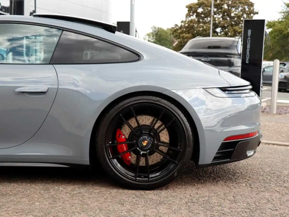 2024-porsche-911-30-carrera-4-gts-480ps-coupe-2981cc-pdk-big-33
