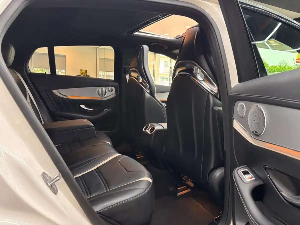 2018-mercedes-benz-glc-class-40-glc-amg-63-s-510ps-premiumss-coupe-4d-big-24