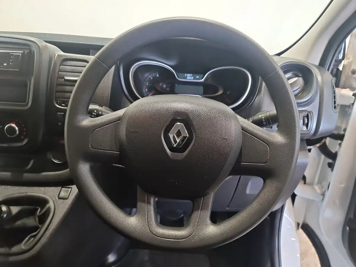 2021-renault-trafic-20dci-ll30-energy-120-business-panel-big-21