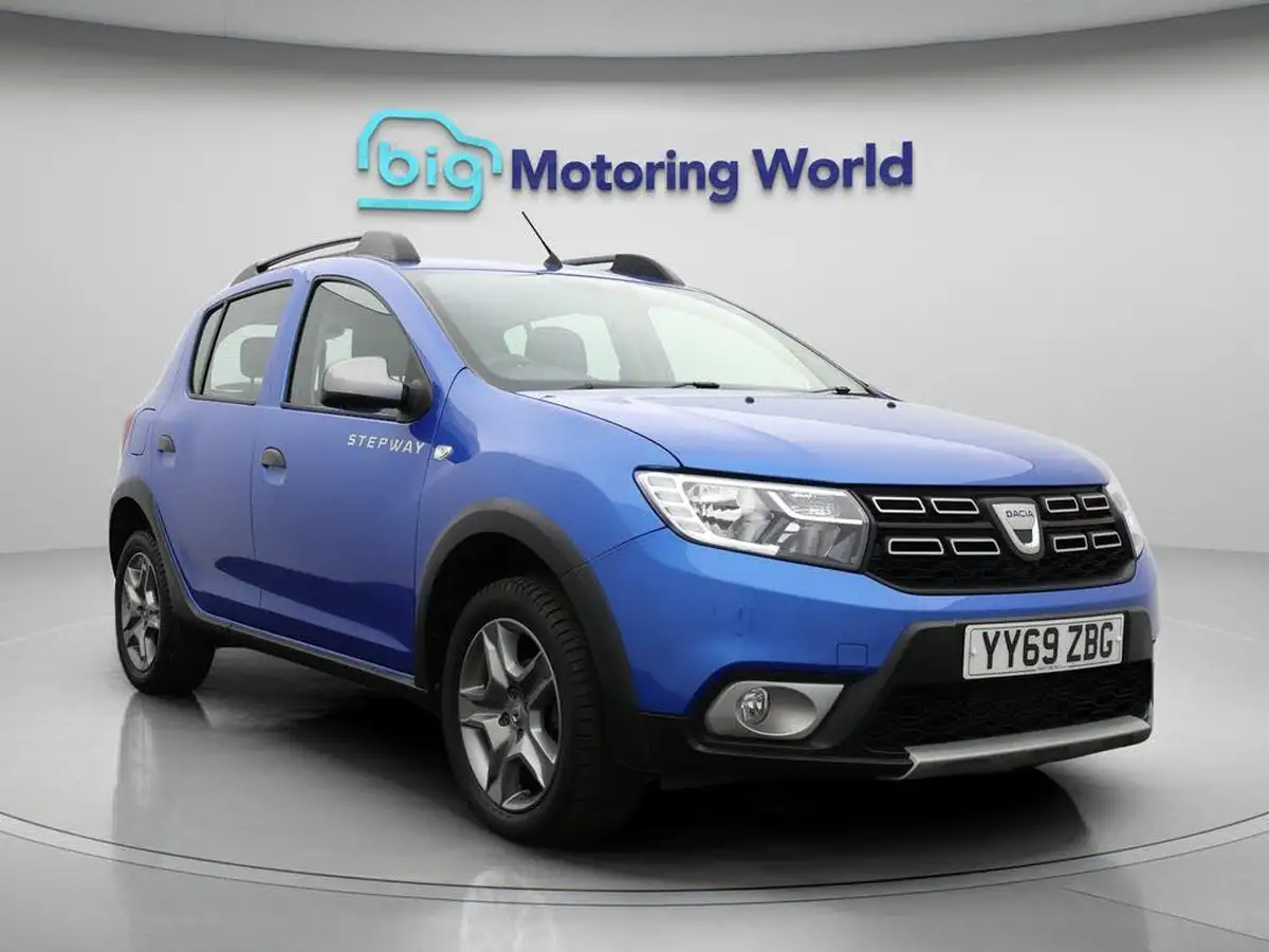 2020-dacia-sandero-stepway-09-tce-essential-big-0