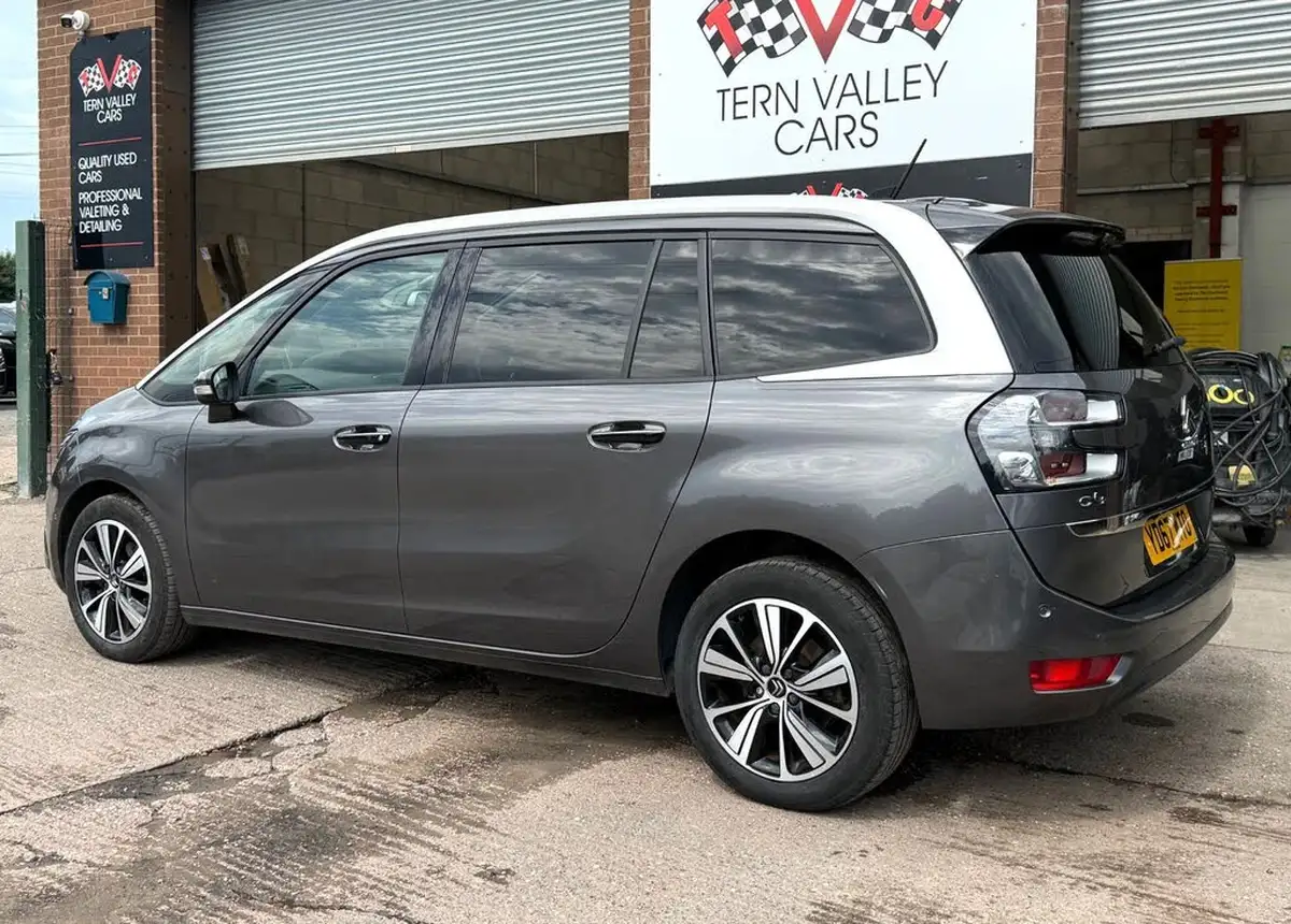 2017-citroen-grand-c4-picasso-16bluehdi-flair-big-15