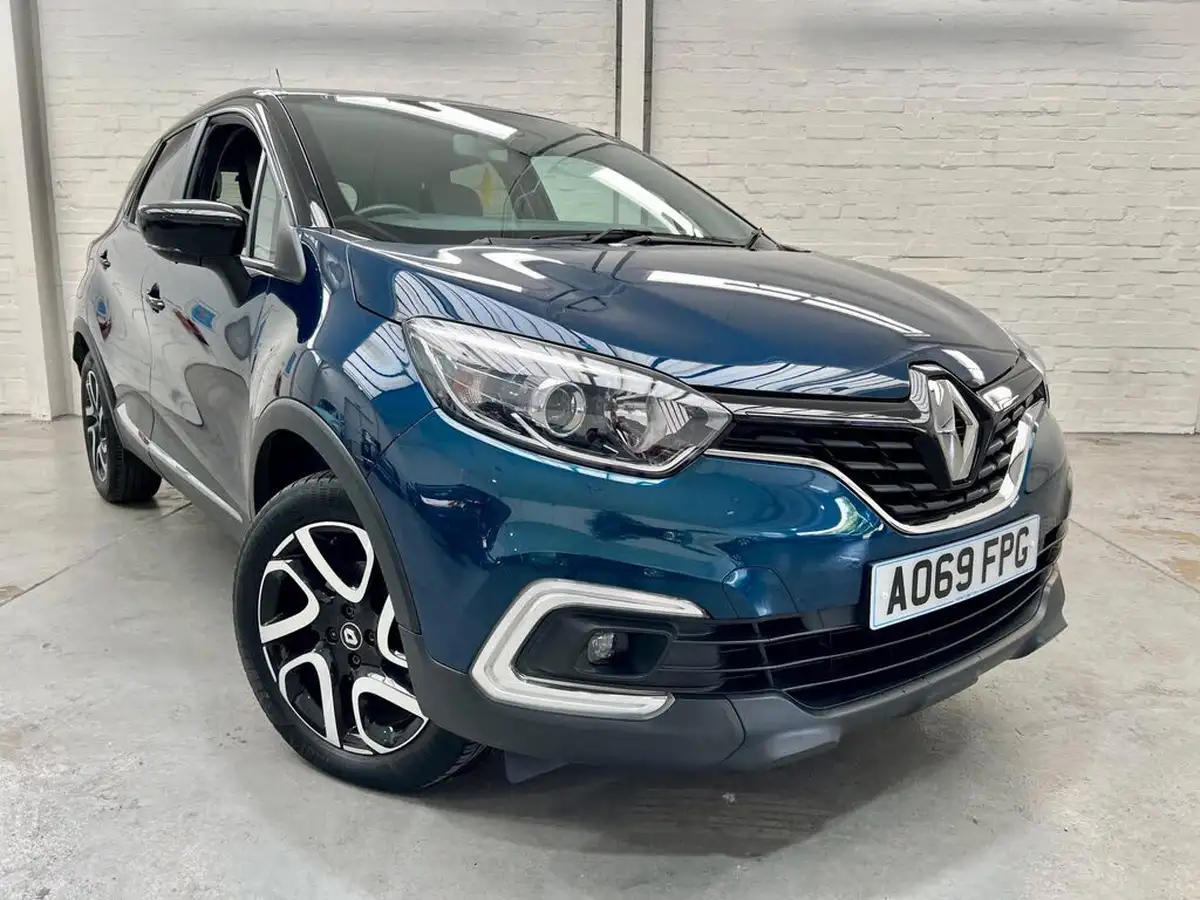 2019-renault-captur-13-tce-iconic-130bhp-ss-big-0