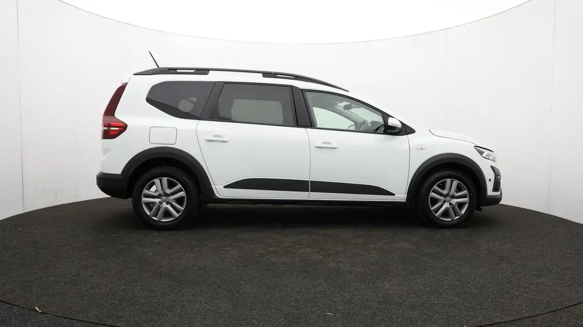 2023-dacia-jogger-10-tce-expression-big-25