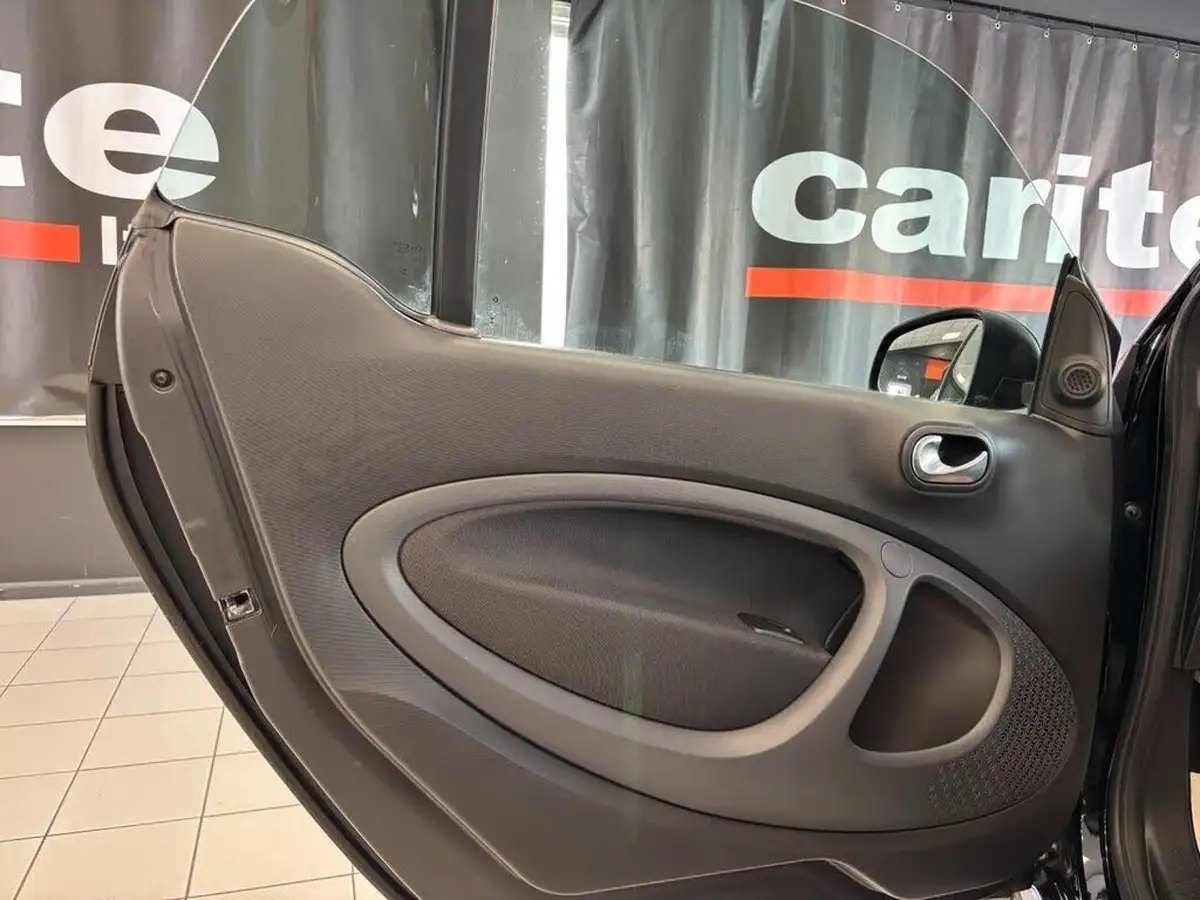 2016-smart-fortwo-09-prime-premiumss-coupe-big-48