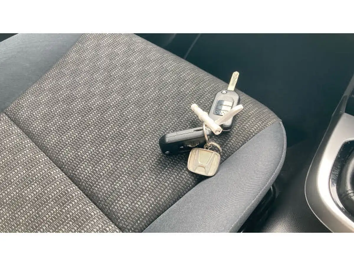 2016-honda-jazz-13-i-vtec-se-big-19