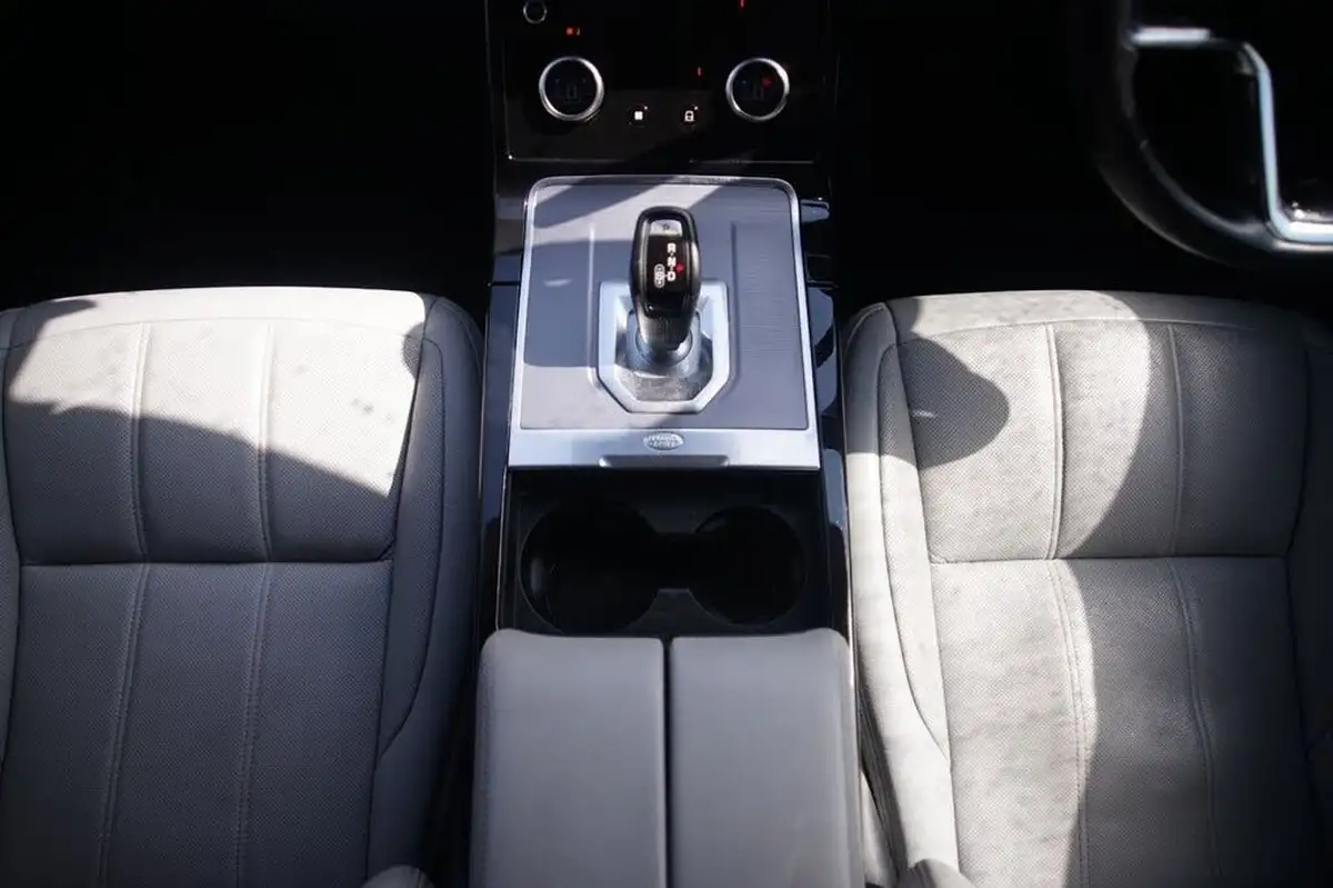 2021-land-rover-range-rover-evoque-20-p200-s-big-19