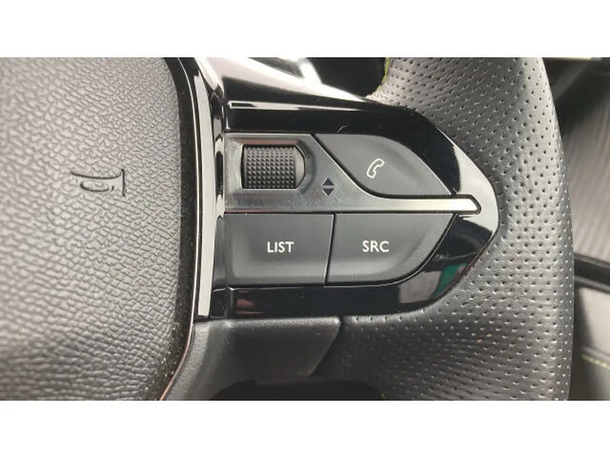 2023-peugeot-2008-suv-big-24