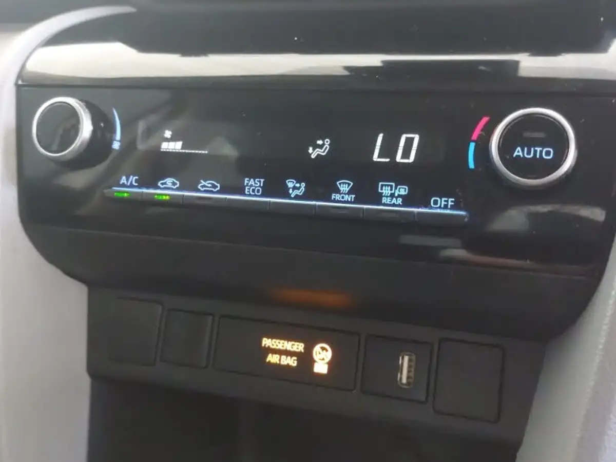 2022-toyota-yaris-cross-15-vvt-i-icon-big-15