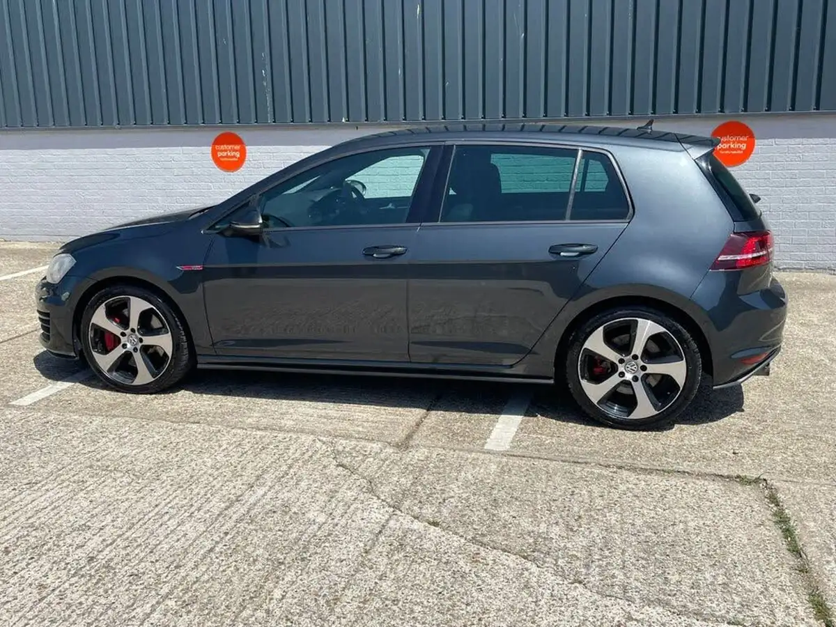 2014-volkswagen-golf-20-gti-230ps-performance-pk-hatchback-5d-dsg-big-58