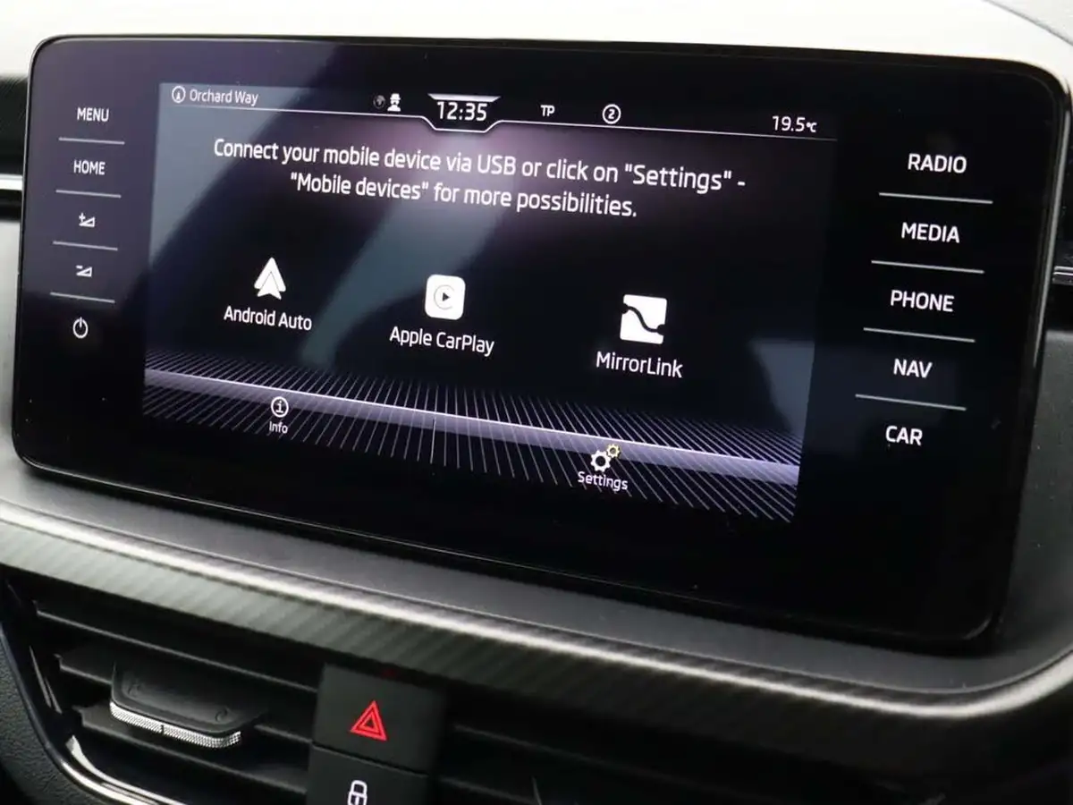 2021-skoda-kamiq-15-tsi-monte-carlo-dsg-big-27