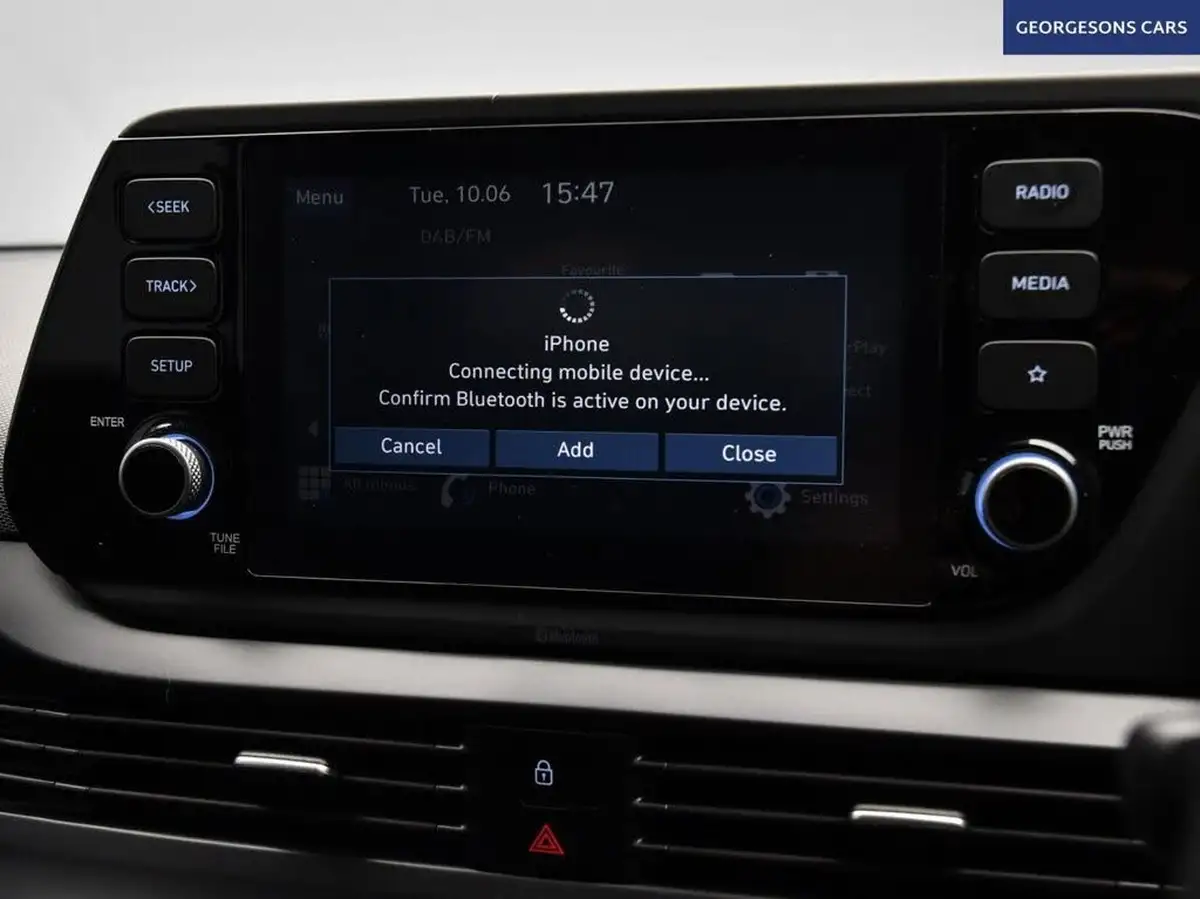 2022-hyundai-i20-10-t-gdi-se-connect-eclutch-imt-big-29