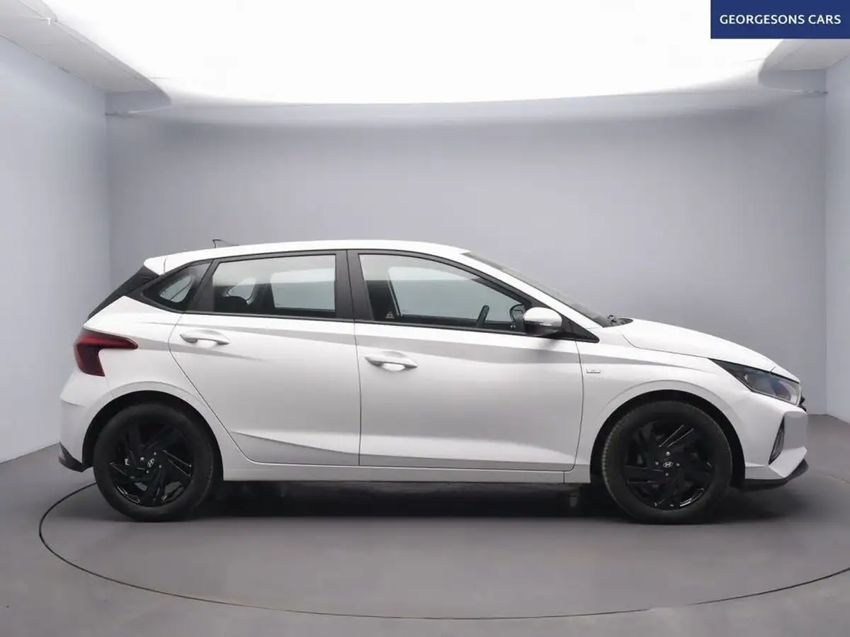 2022-hyundai-i20-10-t-gdi-se-connect-eclutch-imt-big-5