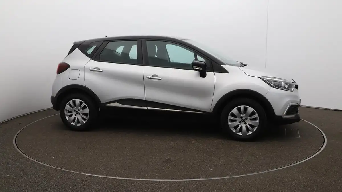 2020-renault-captur-09-tce-play-big-45