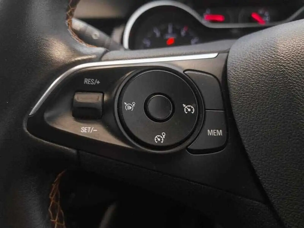 2019-vauxhall-crossland-x-12-elite-83ps-ss-big-17