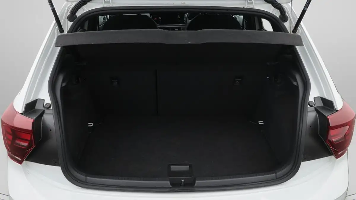 2022-volkswagen-polo-10-tsi-r-line-110ps-dsg-big-17