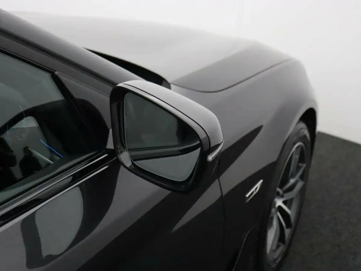 2022-bmw-5-series-20-530e-m-sport-touring-5d-big-54