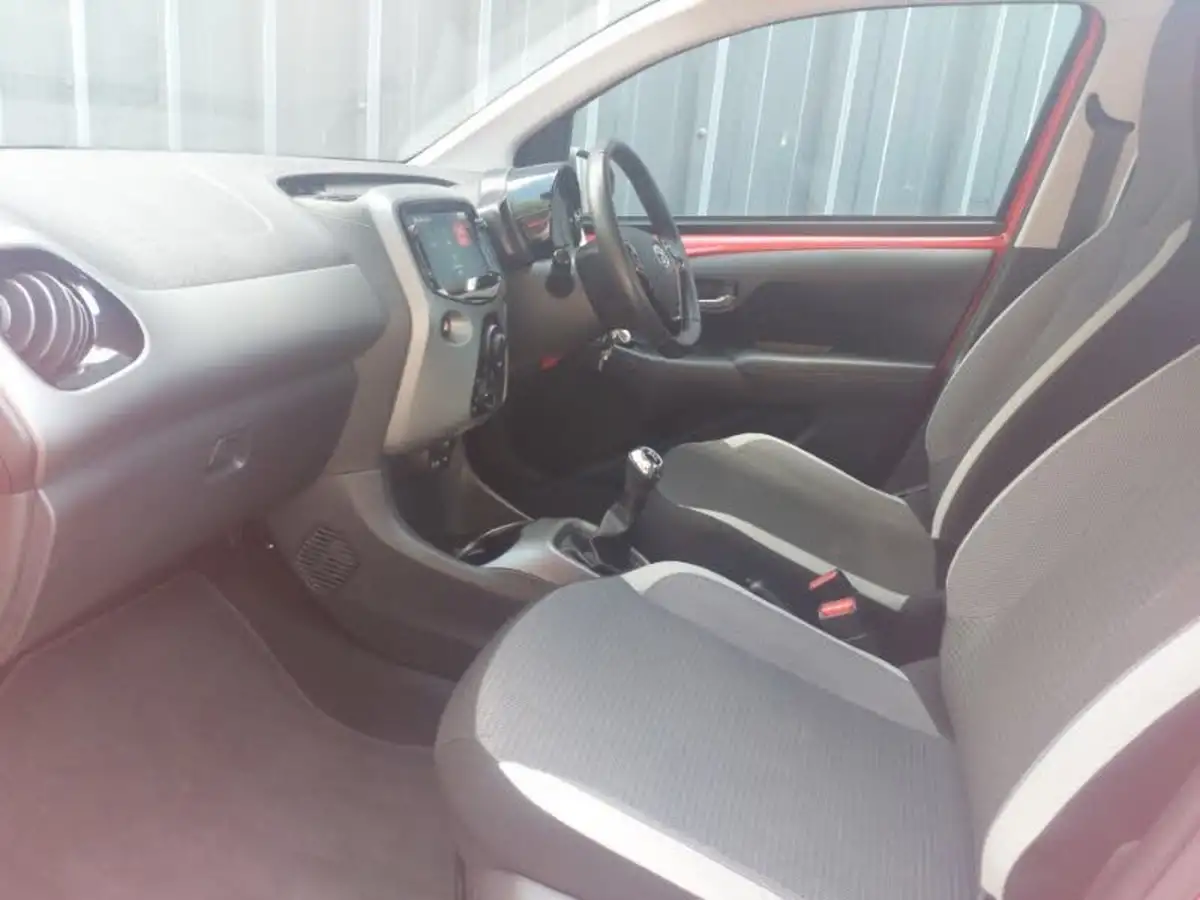 2021-toyota-aygo-10-vvt-i-x-play-tss-big-4