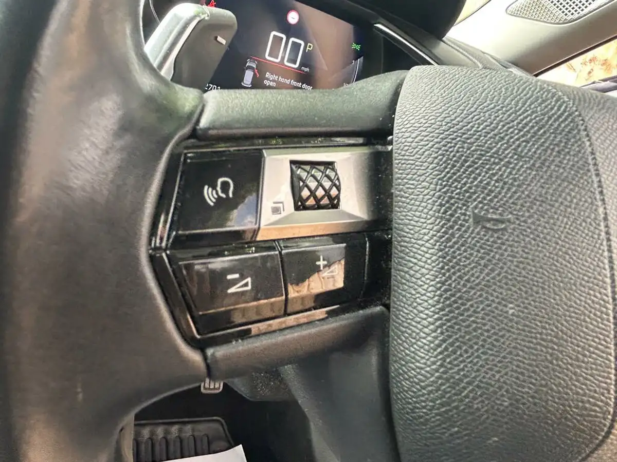 2019-ds-ds-3-crossback-12-puretech-prestige-155ps-eat8-big-31
