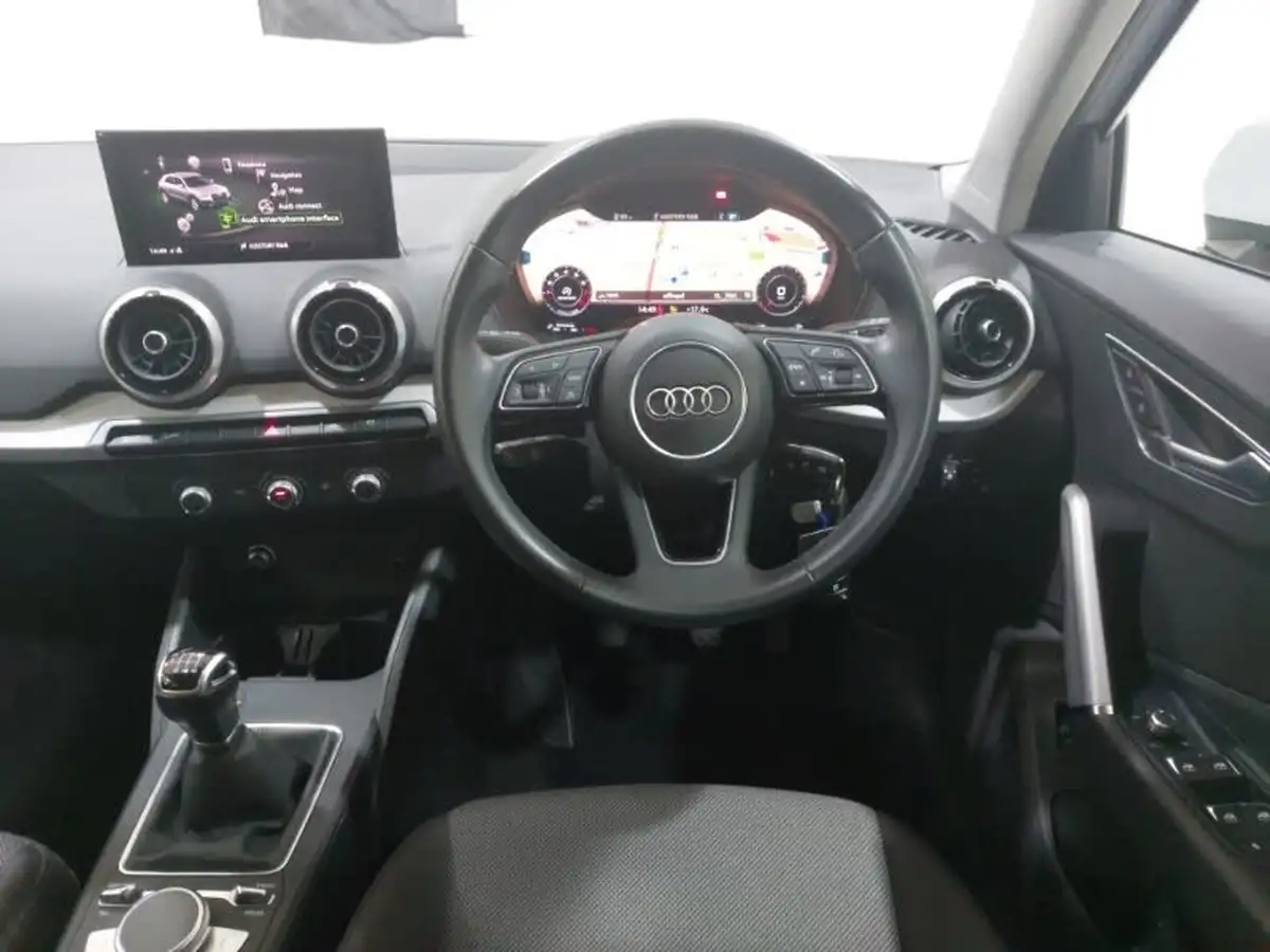 2022-audi-q2-10-30-tfsi-sport-big-6