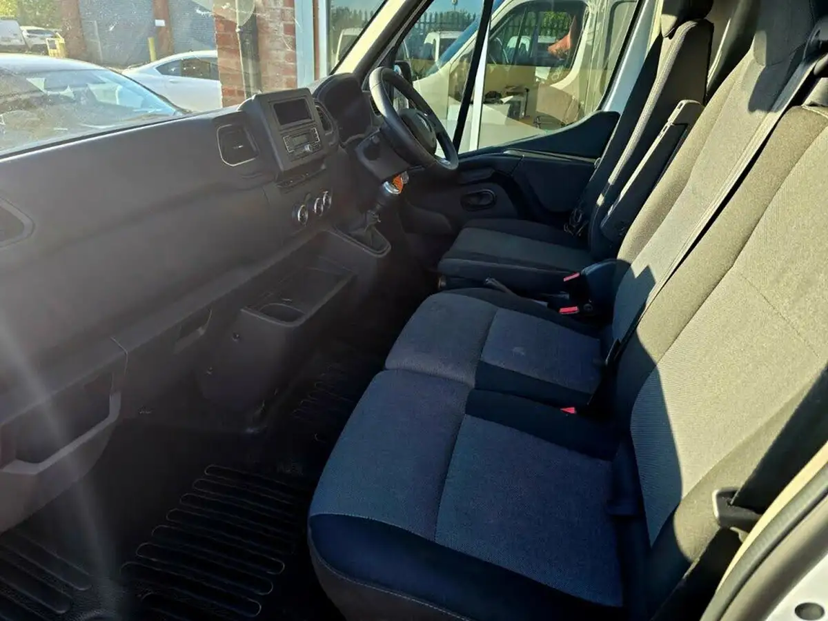 2021-renault-master-23dci-lm35-135-business-eu6d-panel-big-21