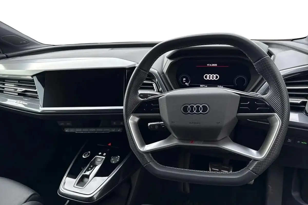 2023-audi-q4-e-tron-50e-black-edition-station-wagon-big-17