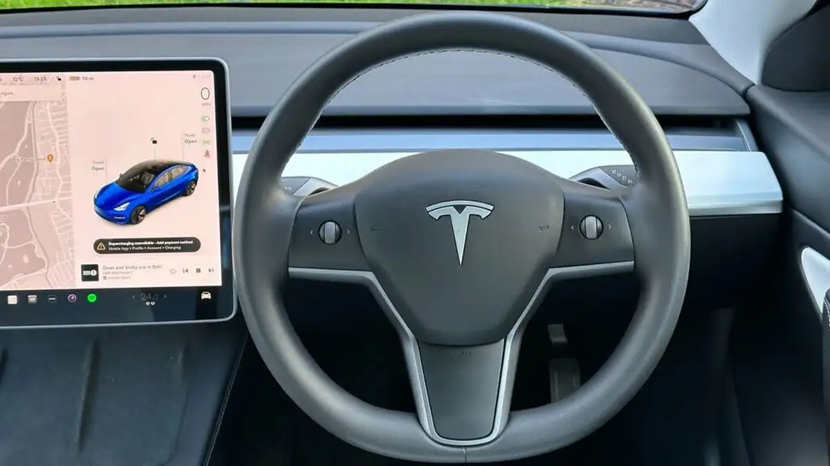 2020-tesla-model-3-e-long-range-big-20