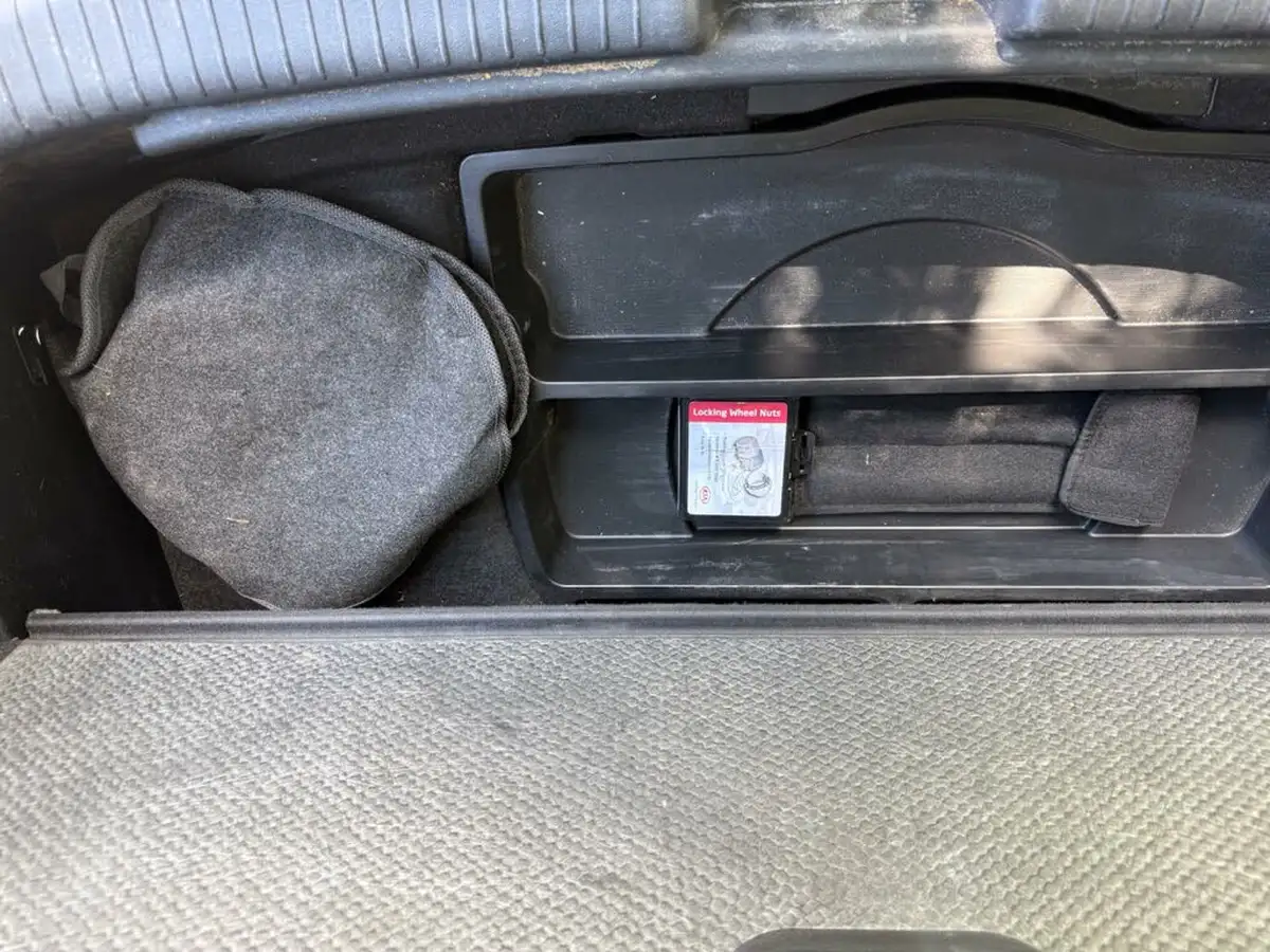 2015-kia-venga-14crdi-2-big-17