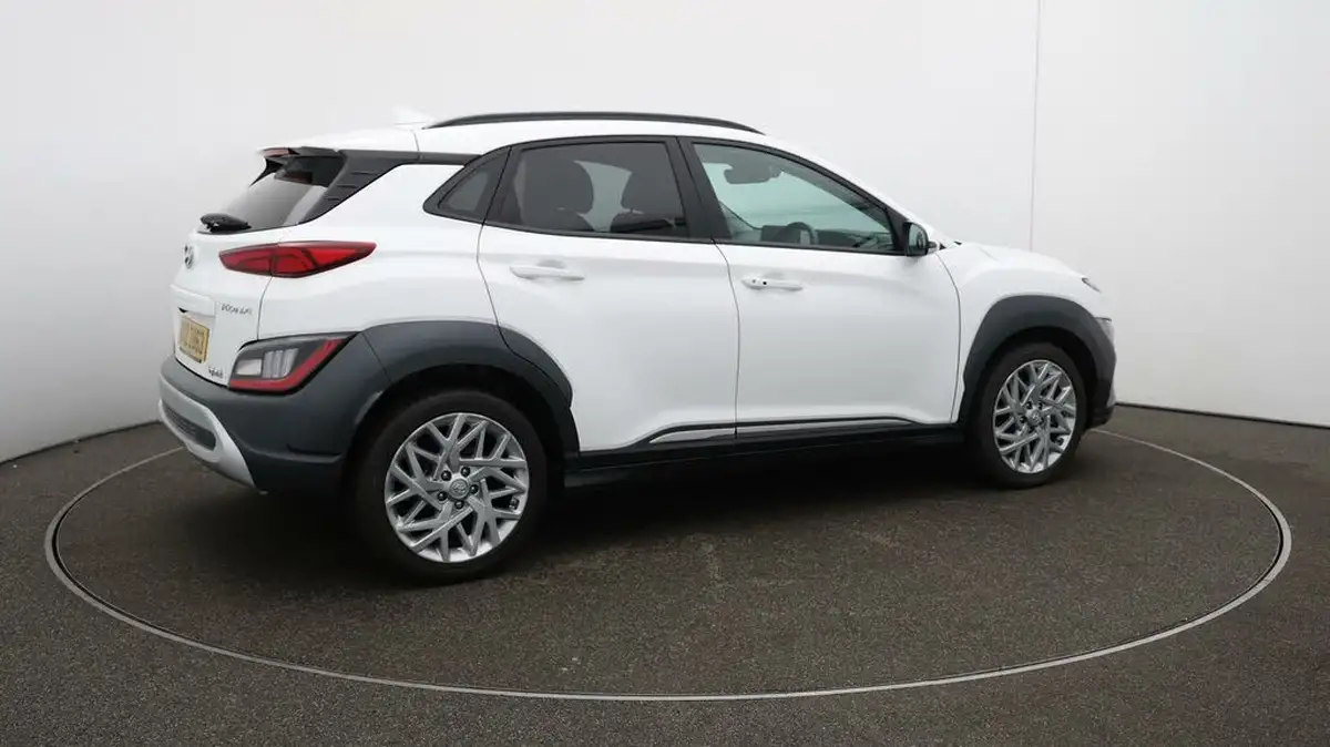 2022-hyundai-kona-16-gdi-premium-big-52