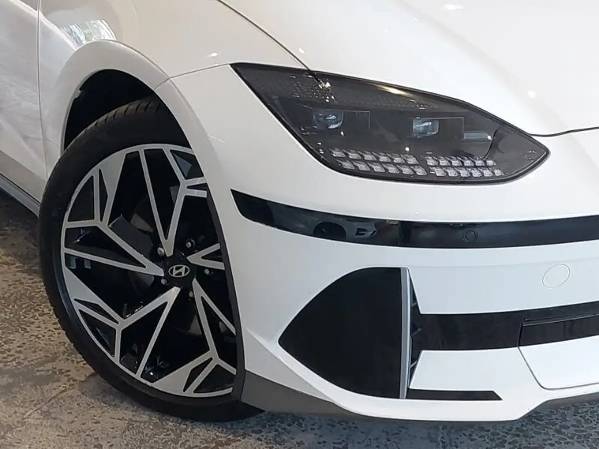 2023-hyundai-ioniq-6-e-premium-228ps-single-rwd-big-8
