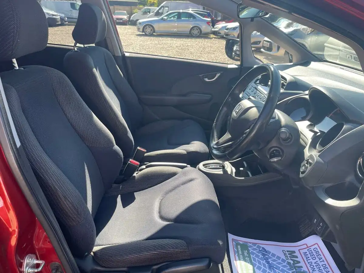 2014-honda-jazz-14-ex-big-8