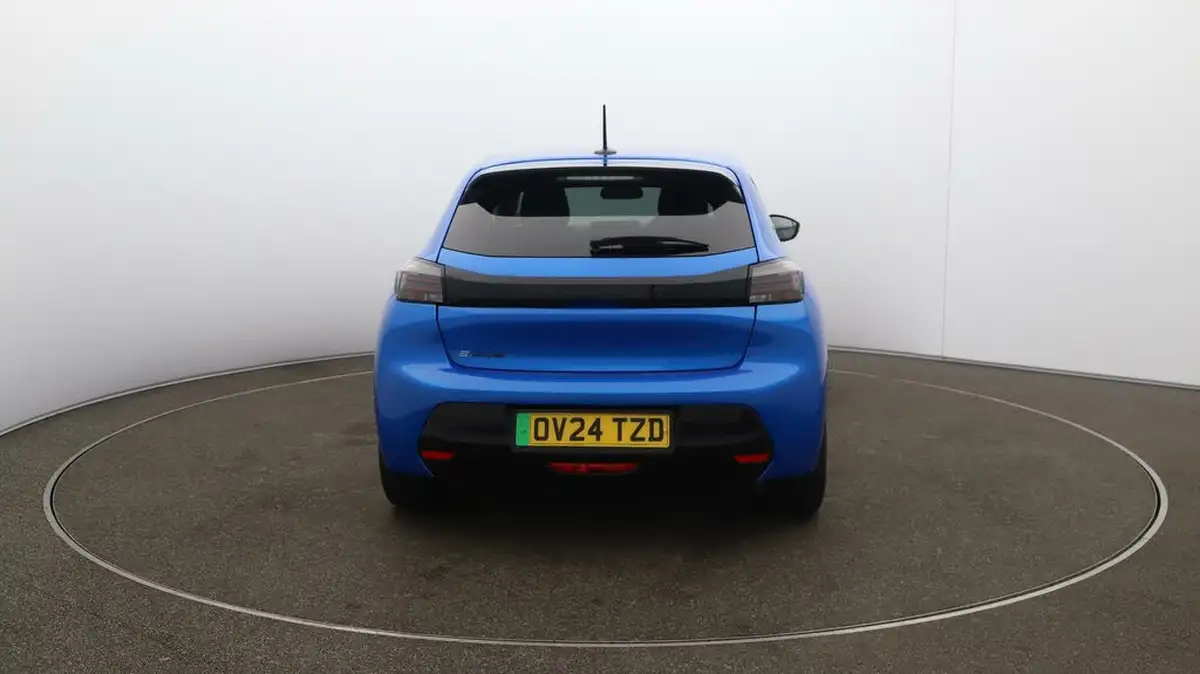 2024-peugeot-208-e-e-style-big-6