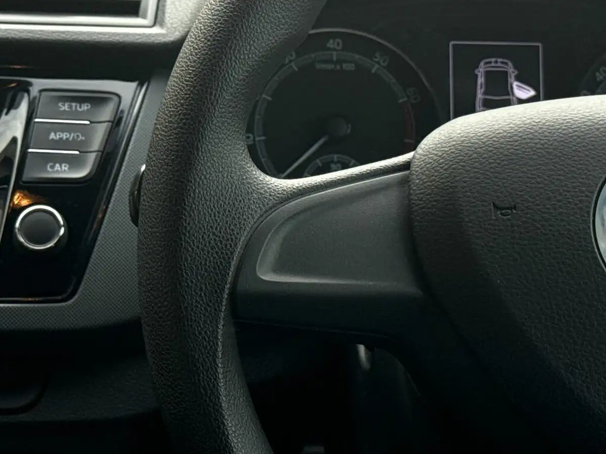 2019-skoda-fabia-10-mpi-s-ss-hatchback-big-18