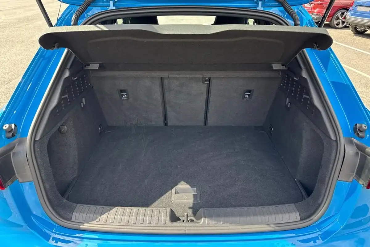 2021-audi-s3-20-tfsi-sportback-5d-big-5