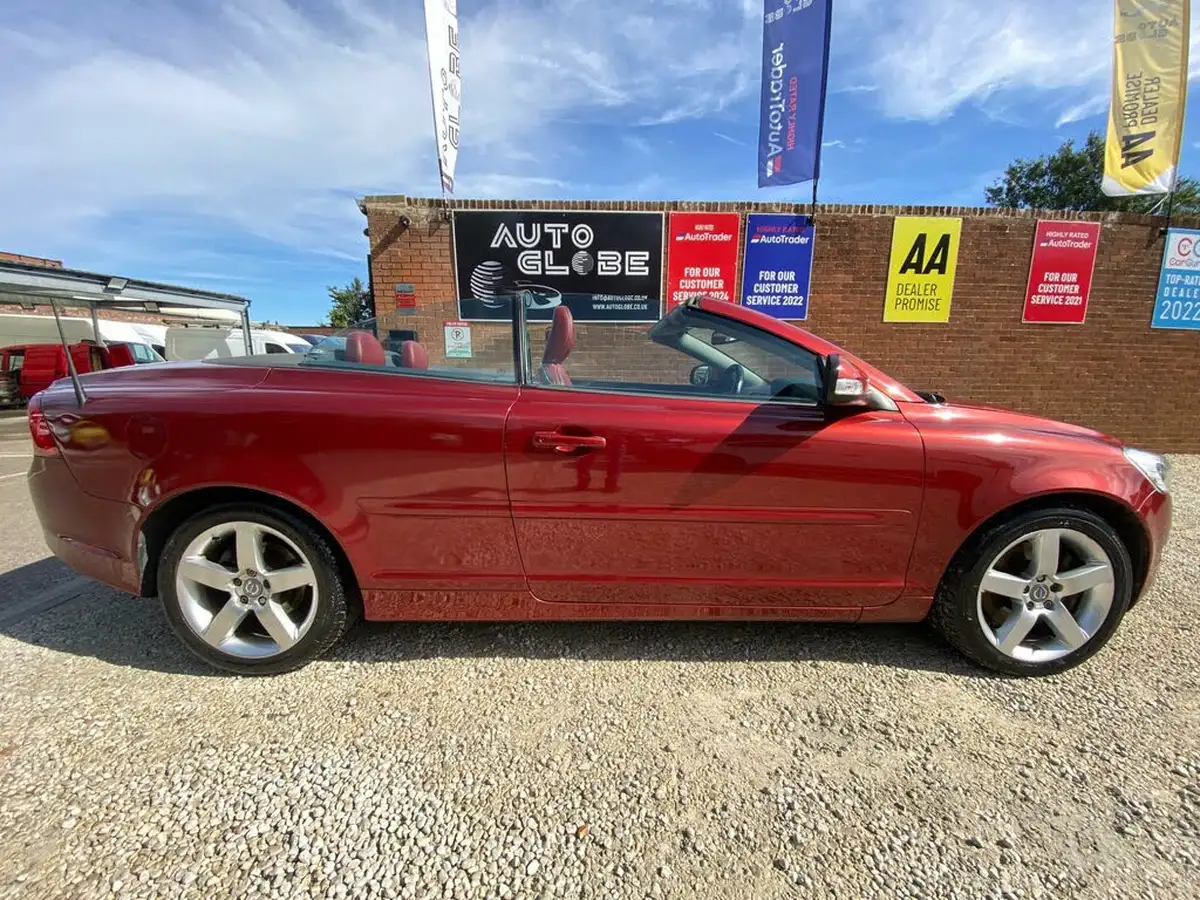 2010-volvo-c70-20td-se-lux-big-15