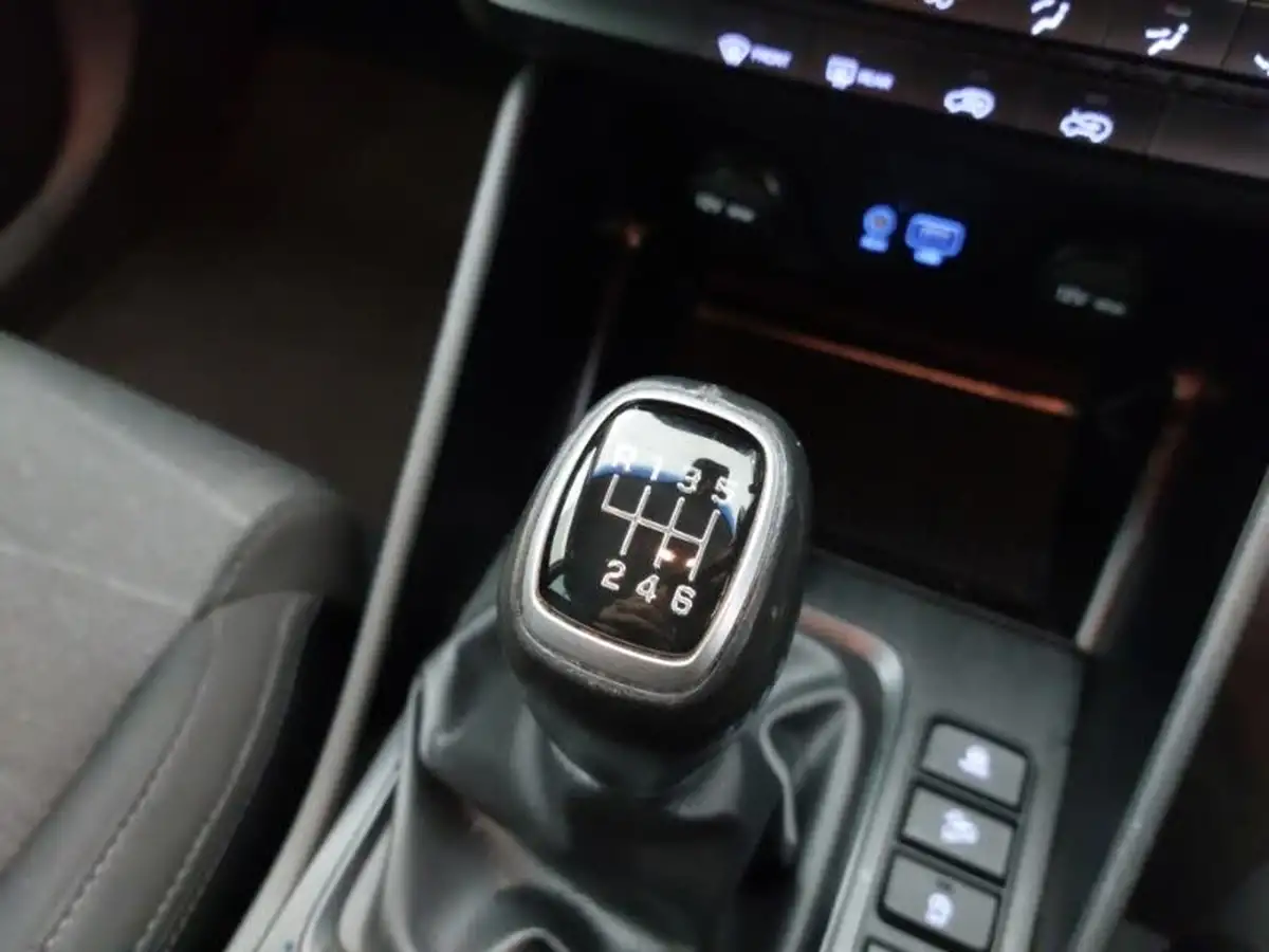 2019-hyundai-tucson-16-gdi-se-nav-big-17