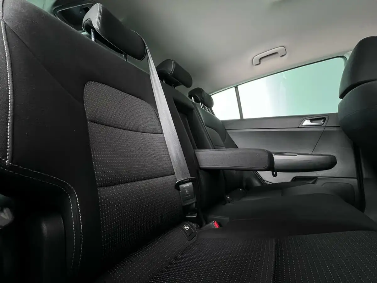 2021-kia-sportage-16-gdi-2-big-18