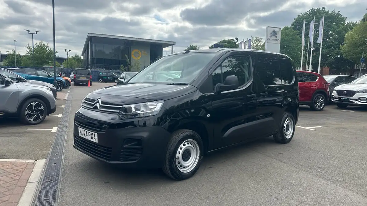 2024-citroen-berlingo-15-bluehdi-650-enterprise-edition-big-6