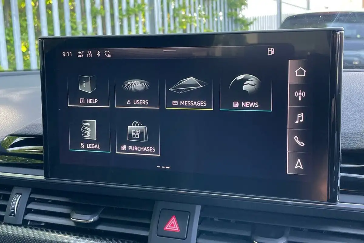 2022-audi-rs4-avant-29-tfsi-carbon-black-big-36