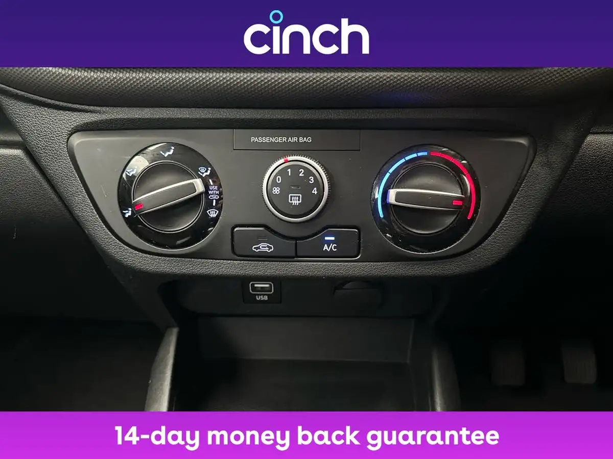 2021-hyundai-i10-12-se-connect-big-31