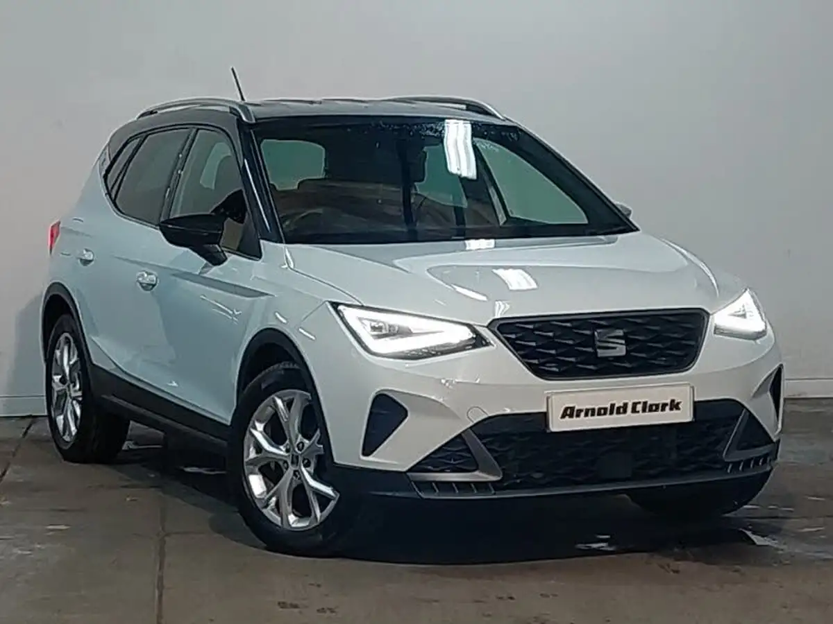 2022-seat-arona-10-tsi-fr-dsg-big-0